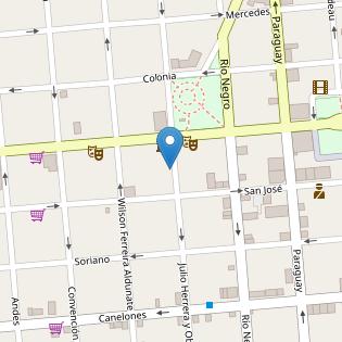 BLANCO INDUMENTARIA FEMENINA